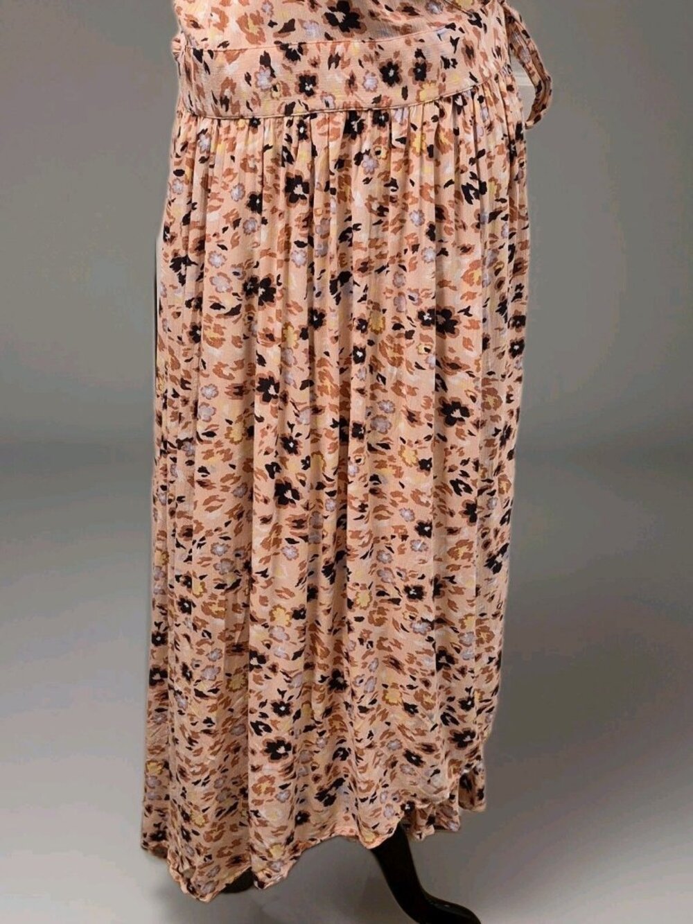 Sofia by Sofia Vergara Peach Floral Maxi Dress - Picture 7 of 10